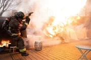 Gef&auml;hrliche Explosion: Joe Minoso als Joe Cruz