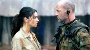 Lt. Waters (Bruce Willis) ist der Leiter einer erfahrenen Spezialeinheit der US-Navy-Seals. Sein Team erh&auml;lt den Auftrag, die &Auml;rztin Dr. Lena Hendricks (Monica Bellucci) aus einem Krisengebiet in Nigeria zu evakuieren. Gleich nach ihrer Ankunft macht Dr. Hendricks den Soldaten klar, dass sie der Evakuierung nur zustimmt, wenn die von ihr versorgten Fl&uuml;chtlinge ebenfalls vor den herannahenden Rebellentruppen gerettet werden.