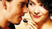 L-R: Roux (Johnny Depp) und Vianne (Juliette Binoche)