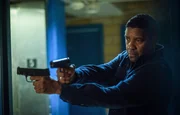 Robert McCall (Denzel Washington), der stoische Einzelk&auml;mpfer, w&auml;hrend des letzten Gefechts.
