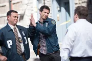 (v.l.n.r.) Charles Boyle (Joe Lo Truglio); Jake Peralta (Andy Samberg); Boone (Patton Oswalt)