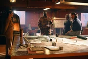 l-r: Mrs. Coulter (Ruth Wilson), Ogunwe Adewale (Akinnuoye-Agbaje), Ruta Skadi (Jade Anouka), Lord Asriel (James McAvoy)