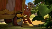 Gregor Grille hat Besuch bekommen. Sein alter Bühnenkollege Mario ist im Garten aufgetaucht, und mit ihm ist auch Aufregung in das beschauliche Dorf gekommen: Der königliche Nektar wurde gestohlen. Gregor findet schnell heraus, warum Mario mit dem Diebstahl etwas zu hat. Gregor Grille hat Besuch bekommen. Sein alter Bühnenkollege Mario ist im Garten aufgetaucht, und mit ihm ist auch Aufregung in das beschauliche Dorf gekommen: Der königliche Nektar wurde gestohlen. Gregor findet schnell heraus, warum Mario mit dem Diebstahl etwas zu hat.