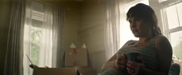 Nachdem die schwangere Paige (Lily James) von ihrem Mann Will in dessen Tat eingeweiht wurde, versucht sie Wills unberechenbaren Partner Terry loszuwerden.