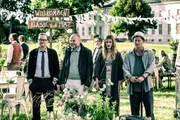 L-R: Andreas (Milan Peschel), Nils (Samuel Finzi), Lili (Lilli Schweiger), Thomas (Til Schweiger)