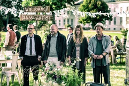 L-R: Andreas (Milan Peschel), Nils (Samuel Finzi), Lili (Lilli Schweiger), Thomas (Til Schweiger)