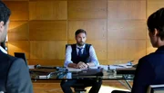 LKA-Ermittlerin Ursula Thern (Nina Kunzendorf, re.) und ihr Kollege Mario Kreuzer (Carlo Ljubek, li.) haben den Bankangestellten Simon Dreher (Benjamin Sadler) in Verdacht an Geldw&auml;sche beteiligt zu sein.