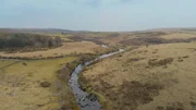 Große Moor- und Heidelandschaften bedecken den Dartmoor-Nationalpark. Große Moor- und Heidelandschaften bedecken den Dartmoor-Nationalpark.