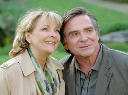 Streith&auml;hne und Turteltauben: Werner (Elmar Wepper) und seine Frau Henriette (Gila von Weitershausen) erleben nach ihrem Ehezwist ein frisches Gl&uuml;ck.