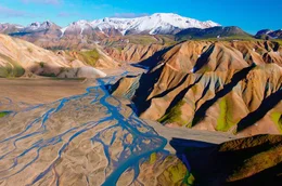 Ein Land, von Vulkanen geschaffen, von Gletschern geschliffen, vom Wasser in vielf&auml;ltige Formen zerschnitten.