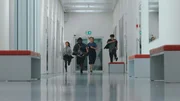 Edsilia, Lenny, Rox und Kai sind auf der Flucht vor den Geiselnehmern (v.l.n.r.: Rosaline Lantink, Joshua Halman, Laura van Der Meché, Narek Awanesyan). Edsilia, Lenny, Rox und Kai sind auf der Flucht vor den Geiselnehmern (v.l.n.r.: Rosaline Lantink, Joshua Halman, Laura van Der Meché, Narek Awanesyan).