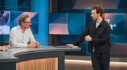 Zu Gast bei Louis Klamroth (r.): Eckart von Hirschhausen (Arzt und Fernsehmoderator, präsentiert die ARD-Doku „Hirschhausen und die Deepfake-Mafia“ über den Betrug mit medizinischem Produkten). Zu Gast bei Louis Klamroth (r.): Eckart von Hirschhausen (Arzt und Fernsehmoderator, präsentiert die ARD-Doku „Hirschhausen und die Deepfake-Mafia“ über den Betrug mit medizinischem Produkten).