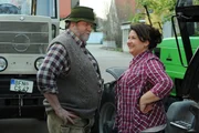 Bei einem zuf&auml;lligen Treffen vers&ouml;hnen sich Stadlbauer und Moni doch wieder. Von links: Benedikt Stadlbauer (Andreas Geiss) und Monika Vogl (Christine Reimer).