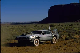 Marty (Michael J. Fox) will mit dem DeLorean aus dem Jahr 1885 zur&uuml;ck in die Gegenwart.