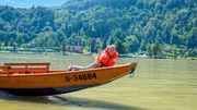 Mia wohnt in Ober&ouml;sterreich direkt am Ufer der Donau. Ihre Familie baut seit vielen Jahrzehnten Holzboote. Manchmal hilft auch Mia mit.
