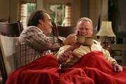 Andy (Larry Joe Campbell, r.), Jim (Jim Belushi, l.)