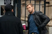 Kenny Crosby (Kellan Lutz, r.) Kenny Crosby (Kellan Lutz, r.)