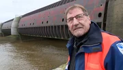 Volker S&ouml;rensen ist Betriebsleiter Eidersperrwerk.