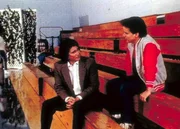 Jonathan (Michael Landon, l.) erklärt Sammy (Joel Hoffman, r.), dass es im Leben nicht auf die Körpergröße ankommt. Jonathan (Michael Landon, l.) erklärt Sammy (Joel Hoffman, r.), dass es im Leben nicht auf die Körpergröße ankommt.