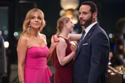Herausgeputzt zur Gala: Kaitlin Olson als Morgan Gillory, Daniel Sunjata als Adam Karadec. Herausgeputzt zur Gala: Kaitlin Olson als Morgan Gillory, Daniel Sunjata als Adam Karadec.