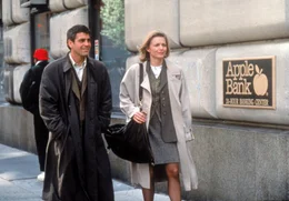 George Clooney als Jack Taylor and Michelle Pfeiffer als Melanie Parker.