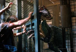 "Jurassic Park III", Dem Pal&auml;ontologen Dr. Grant fehlt das Geld f&uuml;r die Erforschung der Intelligenz von Velociraptoren. Das Angebot des Ehepaares Paul und Amanda Kirby, eine Expedition in ein Saurier-Reservat zu finanzieren, kommt ihm da gerade recht. Beim &Uuml;berflug der Isla Sorna kommt es zur Bruchlandung. Die Insel gilt seit Grants &Uuml;berlebenskampf gegen den Tyrannosaurus Rex als absolutes Sperrgebiet. Mit gefr&auml;&szlig;igen Spinosaurieren hat sich dort aber inzwischen eine noch viel gef&auml;hrlichere Spezies entwickelt.  SENDUNG: ORF eins - SO - 28.06.2020 - 15:20 UHR. - Veroeffentlichung fuer Pressezwecke honorarfrei ausschliesslich im Zusammenhang mit oben genannter Sendung oder Veranstaltung des ORF bei Urhebernennung.