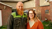 Ihr Hof liegt ganz im Westen und unmittelbar an der "Grenzroute": Stefan und Annika Hansen