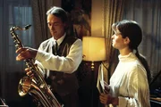 3. Die neuen "Hausmusiker" Dr. Johannes H&auml;ngsberg (Siemen R&uuml;haak) und Anna (Ursula Buschhorn) verstehen sich auf Anhieb gut.