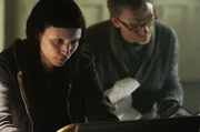 Im Laufe ihrer gemeinsamen Ermittlung werden Mikael (Daniel Craig) und Lisbeth (Rooney Mara) zu einem eingespielten Team.