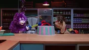 MiWau versucht mit allen Mitteln an das einzige Kuchenst&uuml;ck zu kommen. Doch Moppi wei&szlig; das zu verhindern.