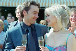 Alexander Lutz (Alexander Moser), Eva Herzig (Christine Grasser).
