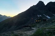 SRF bi de Lüt - Hüttengeschichten Staffel 9 Weissmieshütte VS SRF bi de Lüt - Hüttengeschichten Staffel 9 Weissmieshütte VS