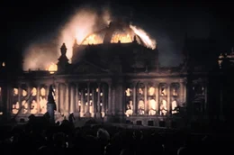 Der Dokumentarfilm n&auml;hert sich einer der gro&szlig;en historischen Fragen des 20. Jahrhunderts: Wer war f&uuml;r den Reichstagsbrand verantwortlich?