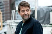 Dr. Hartmut Diestel (Kai Wiesinger)