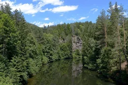 Kamp Ufer.
