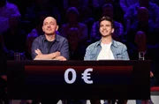 Rateteam-Kapit&auml;n Bernhard Ho&euml;cker (l.) und der S&auml;nger und Songwriter Octavian Rasinariu bilden ein Rateteam.