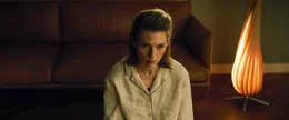 Luca (Laura de Boer) braucht Hilfe.