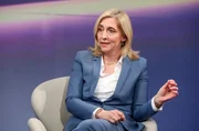 Zu Gast bei Moderatorin Sandra Maischberger: Nina Warken (CDU, Bundesgesundheitsministerin) Zu Gast bei Moderatorin Sandra Maischberger: Nina Warken (CDU, Bundesgesundheitsministerin)