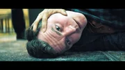 Sich gegen den m&auml;chtigen Konzernboss zu stellen, wird gef&auml;hrlich f&uuml;r Linus (Friedrich M&uuml;cke).