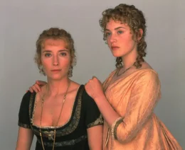 Elinor (Emma Thompson, l.) und Marianne Dashwood (Kate Winslet, r.).