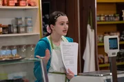 Maja (Godiva Adela) will jede freie Minute nutzen, um f&uuml;r Mathe zu lernen.