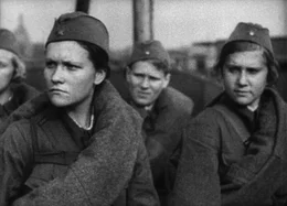 Die &bdquo;Schlacht um Moskau&ldquo; begann im Oktober vor 80 Jahren. Die Wehrmacht versuchte Moskau einzunehmen. Der Film erz&auml;hlt die Geschichte eines Schicksalsjahres &ndash; Moskau 1941, als das &Uuml;berleben der sowjetischen Hauptstadt auf Messers Schneide stand &ndash; als sich die Kriegsfront immer bedrohlicher n&auml;herte. - Krankenschwester.