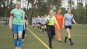 Loreley wird Fußballschiedsrichterin 2 Loreley wird Fußballschiedsrichterin 2