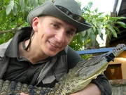 Pur+ Moderator Eric Mayer hat ein vier Jahre altes Nilkrokodil gefangen. Pur+ Moderator Eric Mayer hat ein vier Jahre altes Nilkrokodil gefangen.