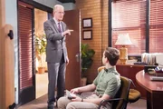 Ed Begley jr. (Dr. Linkletter), Iain Armitage (Sheldon Cooper). Ed Begley jr. (Dr. Linkletter), Iain Armitage (Sheldon Cooper).