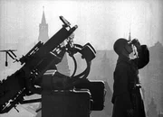 Die &bdquo;Schlacht um Moskau&ldquo; begann im Oktober vor 80 Jahren. Die Wehrmacht versuchte Moskau einzunehmen. Der Film erz&auml;hlt die Geschichte eines Schicksalsjahres &ndash; Moskau 1941, als das &Uuml;berleben der sowjetischen Hauptstadt auf Messers Schneide stand &ndash; als sich die Kriegsfront immer bedrohlicher n&auml;herte. - Luftabwehrposten.