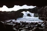 Lavabrücken auf El Hierro zeugen von der vulkanischen Aktivität auf der Insel. Lavabrücken auf El Hierro zeugen von der vulkanischen Aktivität auf der Insel.