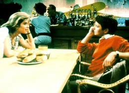 Brantley Foster (Michael J. Fox) verliebt sich in die h&uuml;bsche Christy Wills (Helen Slater).