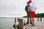 Dieses Mal ermitteln Hubert (Christian Tramitz, l.) und Staller (Helmfried von Lüttichau, m.) am See Dieses Mal ermitteln Hubert (Christian Tramitz, l.) und Staller (Helmfried von Lüttichau, m.) am See