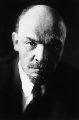 Der 21. Januar 2024 ist der 100. Todestag von Wladimir Iljitsch Lenin (Foto). Das Erinnern an den russischen Revolutionsf&uuml;hrer ist seit dem Ende der Sowjetunion verblasst. Mit Putins Angriffskrieg auf die Ukraine r&uuml;ckt das politische Verm&auml;chtnis Lenins wieder in den Blickpunkt der &Ouml;ffentlichkeit. Wer war dieser Mann, der die Weltgeschichte so ma&szlig;geblich beeinflusste?